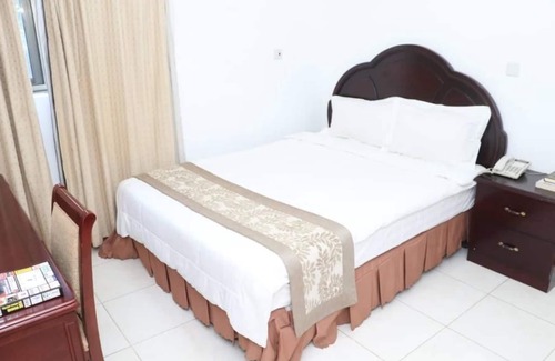 Adenta Hotel | Luxury West Hotel