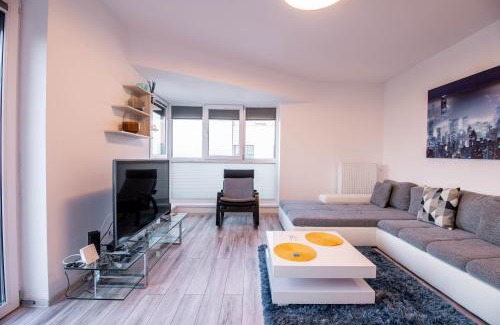 Militari Apartment | Luxury Westpark 2 Presidentialsuite with Lake View W4