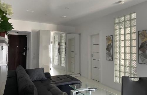 Militari Apartment | Luxury Westpark 2-Room Apartment Lakeview W5