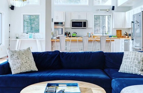 Zena House | Luxury Woodstock Family Retreat with pool/hot tub