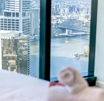 Brisbane Central Business District Apartment | Lvl 59 Skytower Amazing Views CBD Wifi Carpark by Stylish Stays