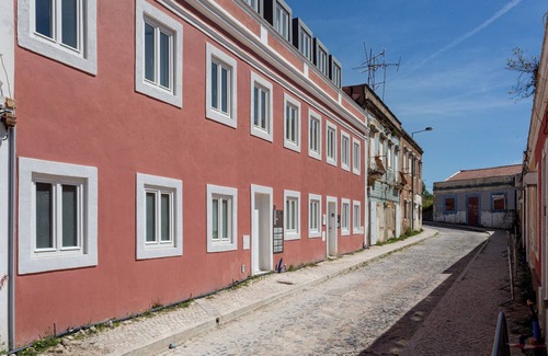 Linda-a-Velha Apartment | LX Vibes – Lisbon Studio Escape