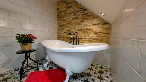 Lychen Apartment | Lychen-Daheim, Studio im Herzen von Lychen
