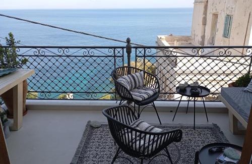 Ermoupoli Apartment | Lydia