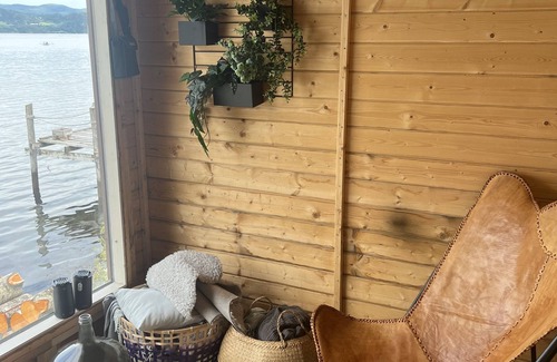 Viggja House | Lykkja - Amazing location by the Fjord. Dog allowed.