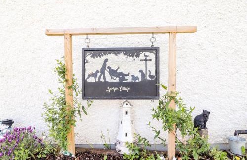 Bruff House | Lynchpin Cottage
