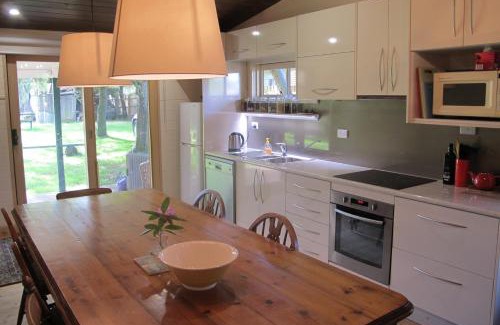 Trentham House | Lynden Cottage - built 1884 in the heart of town
