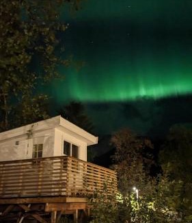 Lyngseidet Apartment | Lyngen accommodation and sauna