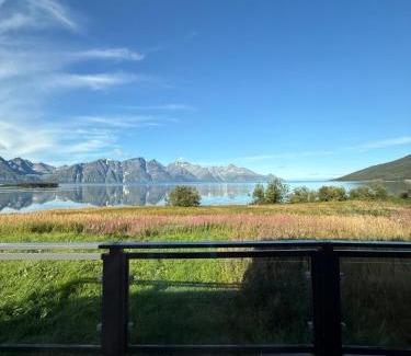 Lyngen House | Lyngen Biarnes- Nordreisa