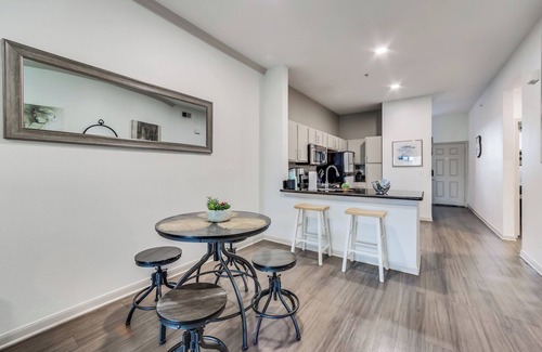 Travis Heights Apartment | Lynn's Lodging