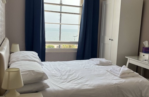 Teignmouth House | Lynton House