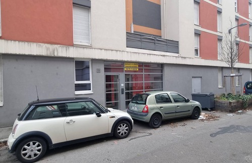 Ferrandiere - Maisons Neuves Condo | Lyon Monchat Villeurbanne Refurbished studio with air conditioning and parking