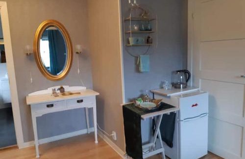 Jonkoping Apartment | Lyxigt rum med eget/badrum med spa känsla