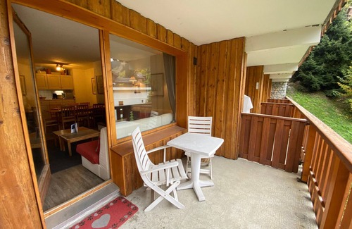 Meribel Centre Apartment | Méribel center, 4-room duplex, 6 ppl, balconies, near slopes