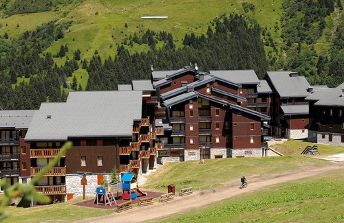 Meribel-Mottaret Condo | Méribel Mottaret | Sleeps 7 | Sky-High Retreat