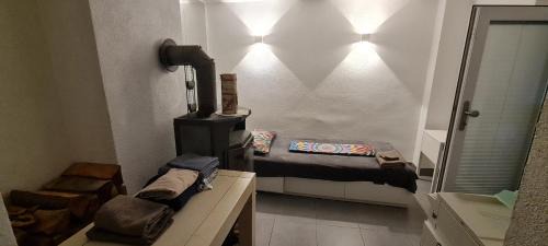 Bad Homburg v.d. Hoehe Apartment | Möblierte Souterrainwohnung mit 2 Schlafzimmern und Garten
