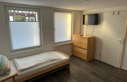 Norten-Hardenberg House | Möblierte Monteurzimmer, Ferienwohnung, Haus, Wohnung für 10 Personen