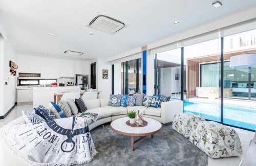 Na Chom Thian Villa | Mövenpick 3-Bedroom Pool Villa Beach Access, Na Jomtien Pattaya