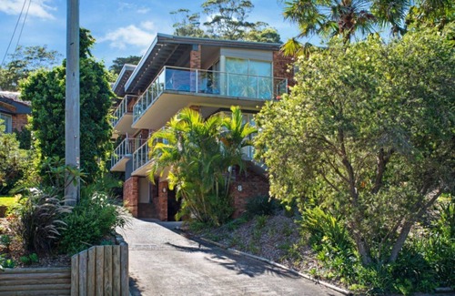 Avoca Beach Apartment | M & M's Hideaway - 100m to Avoca Beach
