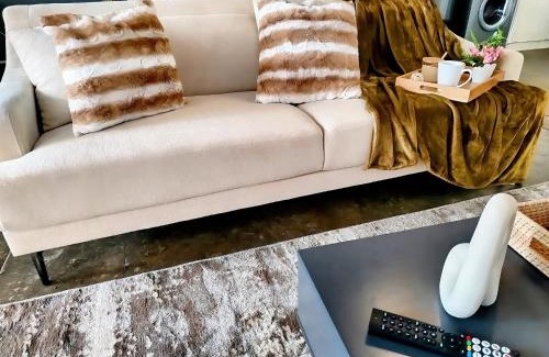 Downtown Johannesburg Apartment | Maboneng NY-Style Loft with Free Secure Parking&WiFi