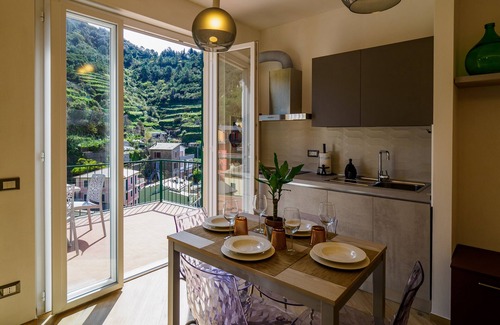 Vernazza Apartment | Macaia Apartment