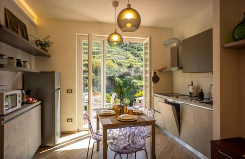 Vernazza Apartment | Macaia Apartment
