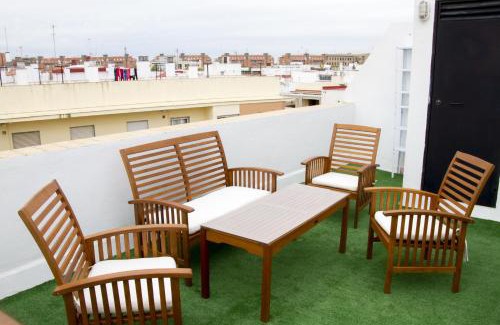 Doctor Barraquer-Grupo Renfe-Policlinico Apartment | Macarena Home