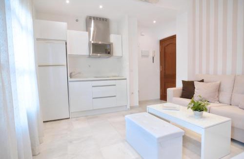 Doctor Barraquer-Grupo Renfe-Policlinico Apartment | Macarena Home