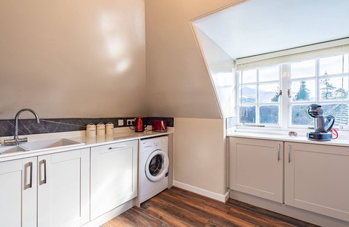 Taynuilt Cottage | MacFarlane Apartment - an apartment that sleeps 4 guests in 2 bedrooms