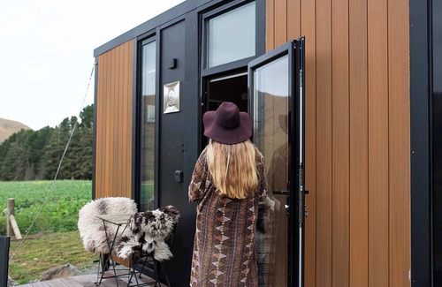 Mackenzie Country House | Mackenzie Pass Retreat by Tiny Away