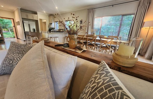 White River Villa | Maclarty House - Golf Estate