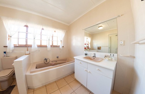 Maclear House | Maclear Manor Guesthouse