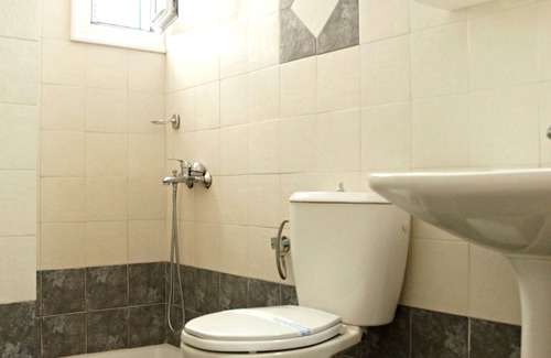 Loutro House | Madares Hotel