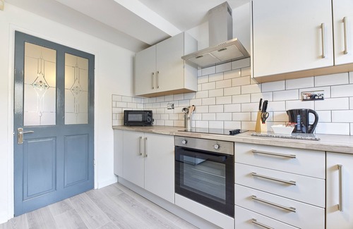 Blyth House | Maddison House, Beautifully renovated 5bed house