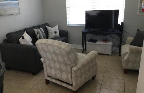Madeira Beach Apartment | Madeira Bonita Apartment #6