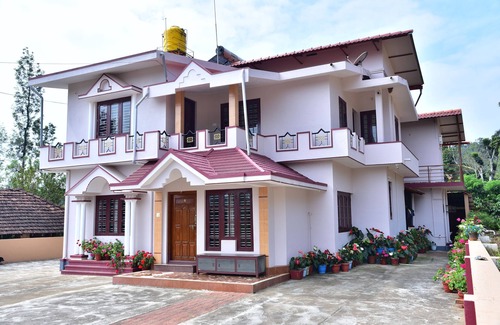 Virarajendrapet House | Madhuvana Homestay Coorg