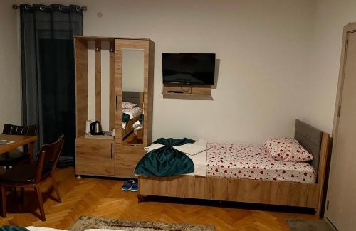 Sllatina e Madhe Hotel | Madigan's Hotel