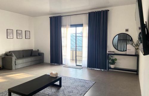 Wonosobo House | Madina Monochrome Homestay SYARIAH