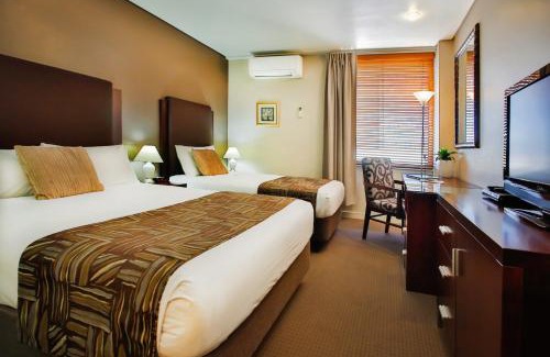 Townsville Hotel | Madison Plaza Townsville