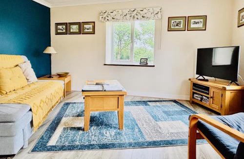 Llanybydder House | Maesyfelin Isaf Apartment