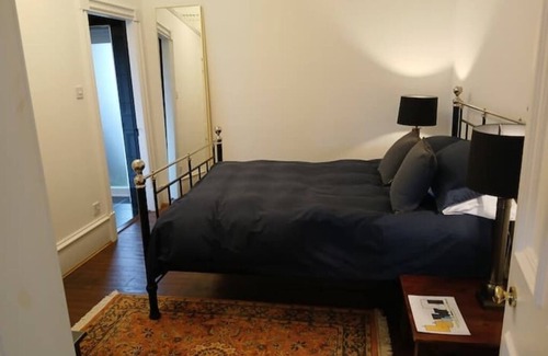 Prestwick Bed & Breakfast | Magdalena B&B Suite in traditional Victorian House