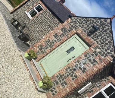 Dundalk House | Maggie janes cottage Carlingford omealth