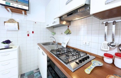 Lido di Capoliveri House | Maggy's Home. surrounded by greenery and a few stops from the beach