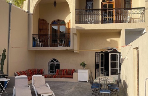 Tamrhakht House | MAGIC! Large house with private pool/10 people/4 bedrooms/3 bathrooms.