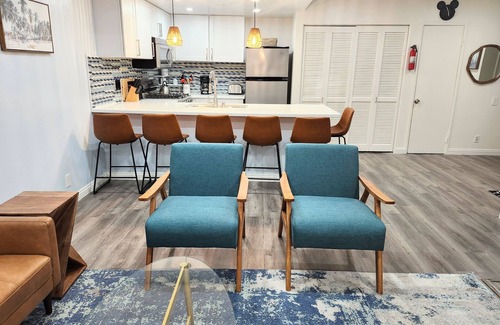 Anaheim Resort Condo | Magic Mouse Vacation Rentals #2 ~ Entire Condo Next to Disneyland