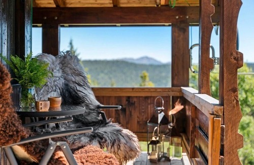 Vinje Cabin | Magic View | Unspoiled nature | Summer mountain pasture with goats