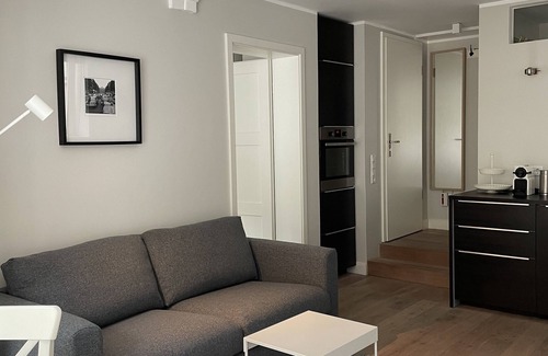 Ohlsdorf Apartment | Magical apartment in Wilhelminian style villa in the Alstertal