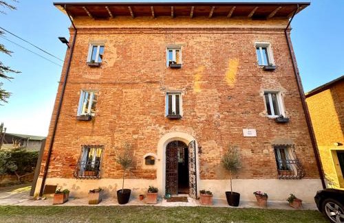 Gioiella Villa | Magical villa, breathtaking views, large private garden and olive grove - in a cool village on the Umbria Tuscany Border