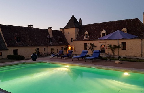 Sarlat-la-Caneda House | Magnificant Manor House With Heated Swimmingpool Just On the Outskirts of Sarlat