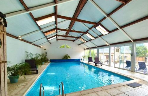 Lassay-les-Chateaux House | Magnificent 18th Century, 5 Star Luxury Spa